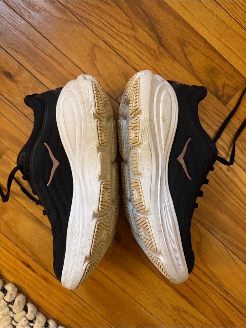 Hoka Women's Bondi 9 Sneakers - Picture 9 of 9